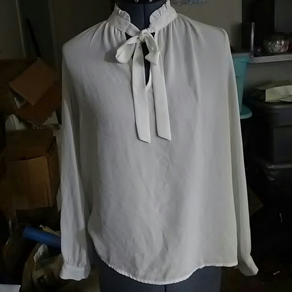 TIMING Chiffon Tie Front Blouse